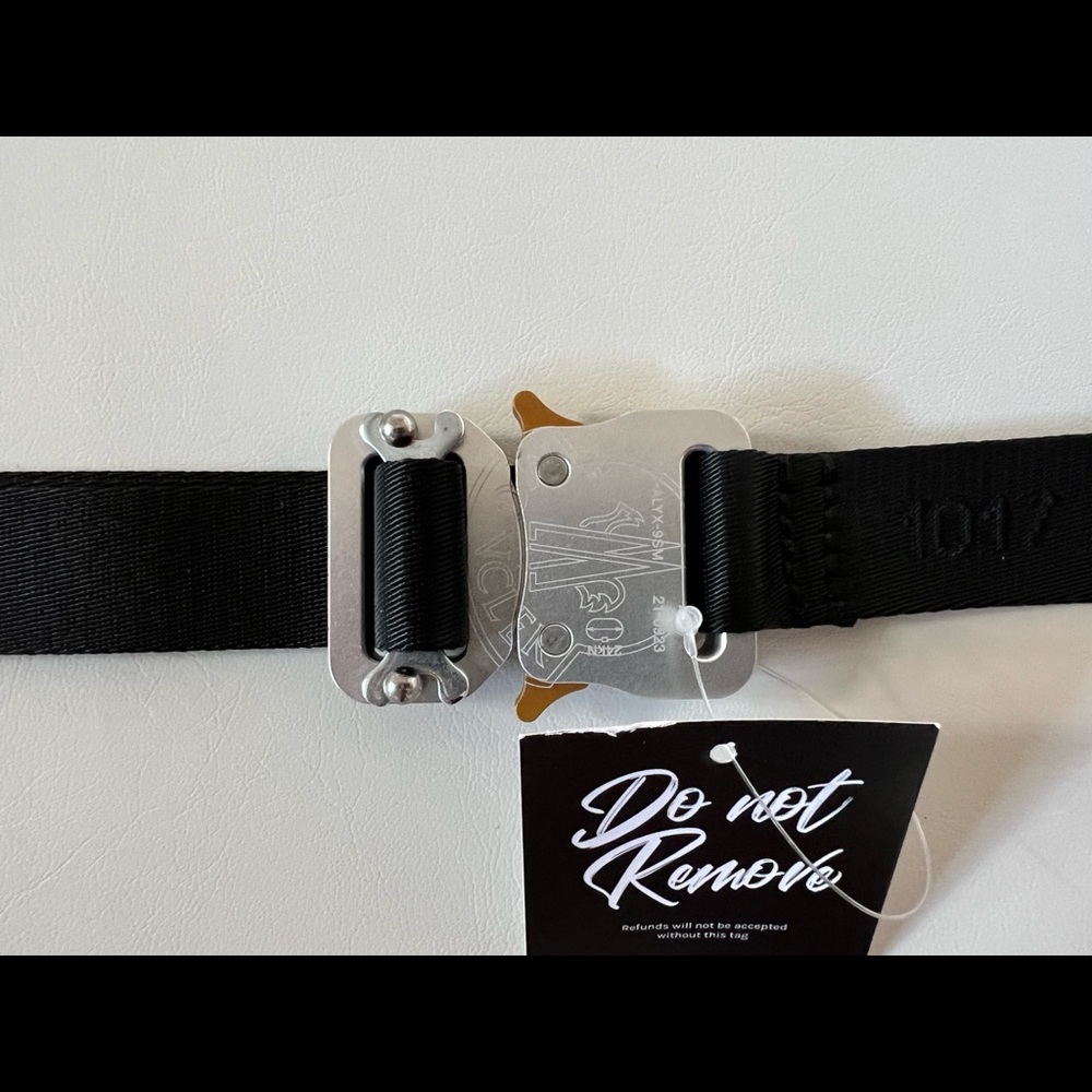SOLD! - NWT Moncler Genius X 1017 ALYX 9SM Safety Buckle Belt - Picture 1 of 4